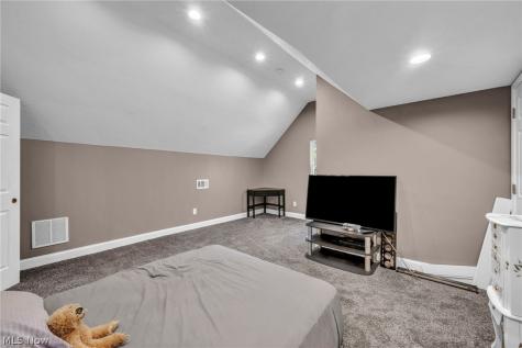 8689 Stearns Road Olmsted Twp OH 44138