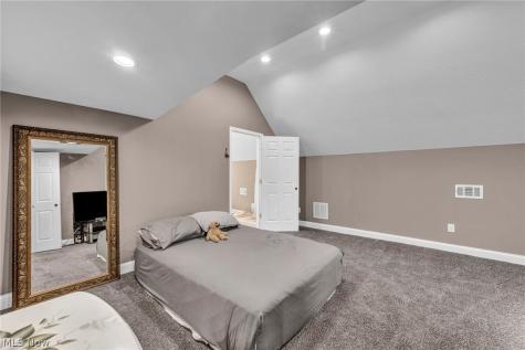 8689 Stearns Road Olmsted Twp OH 44138