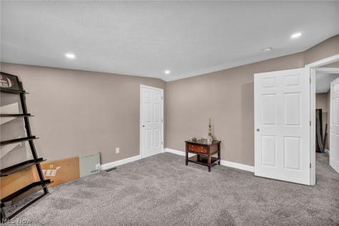 8689 Stearns Road Olmsted Twp OH 44138