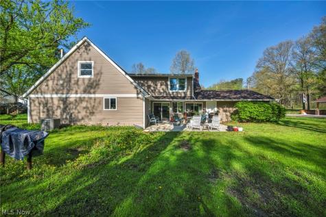 8689 Stearns Road Olmsted Twp OH 44138