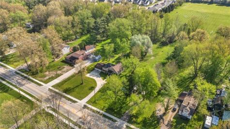 8689 Stearns Road Olmsted Twp OH 44138