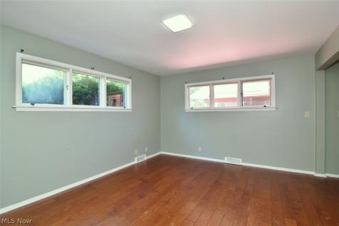 1878 Caronia Drive Lyndhurst OH 44124