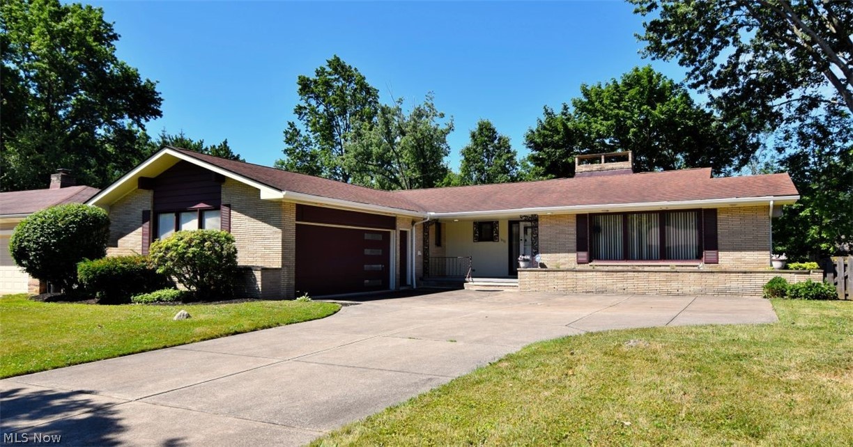 1878 Caronia Drive Lyndhurst OH 44124