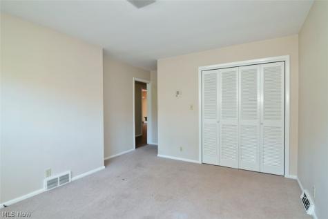 1878 Caronia Drive Lyndhurst OH 44124