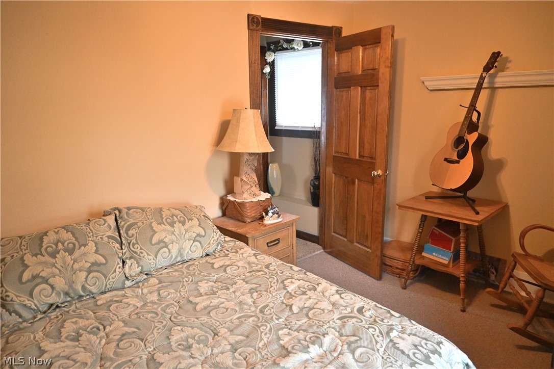 206 S Eagle Street Geneva OH 44041