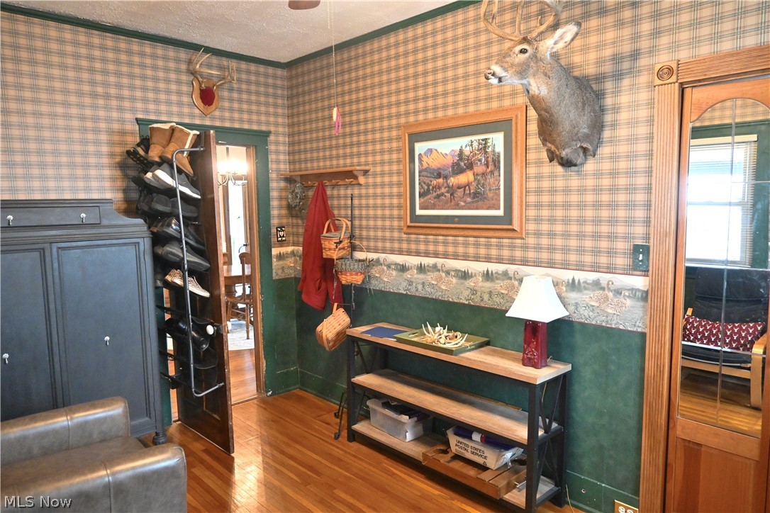 206 S Eagle Street Geneva OH 44041