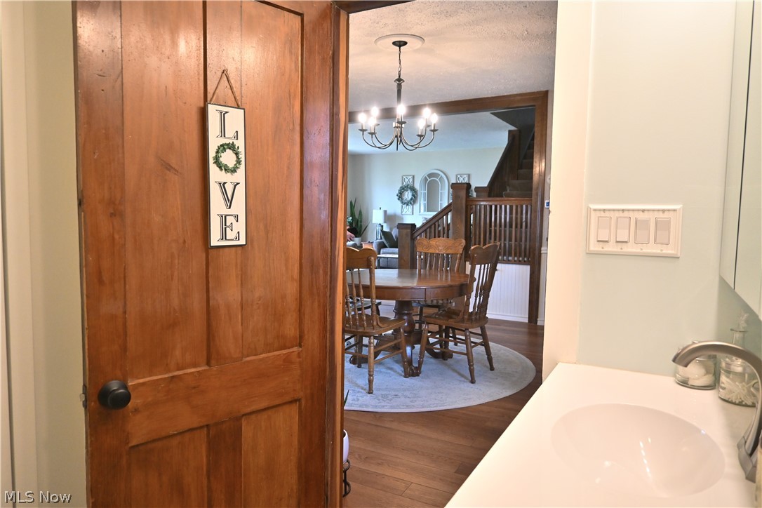 206 S Eagle Street Geneva OH 44041