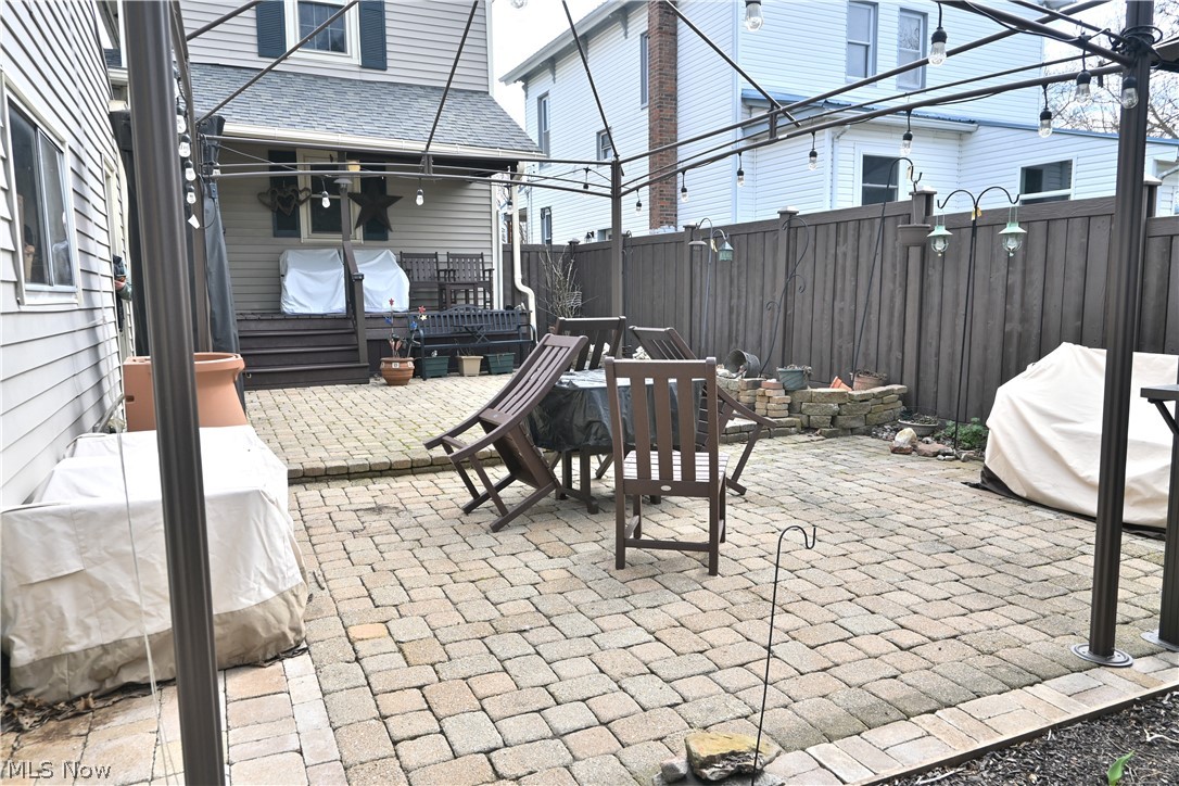206 S Eagle Street Geneva OH 44041