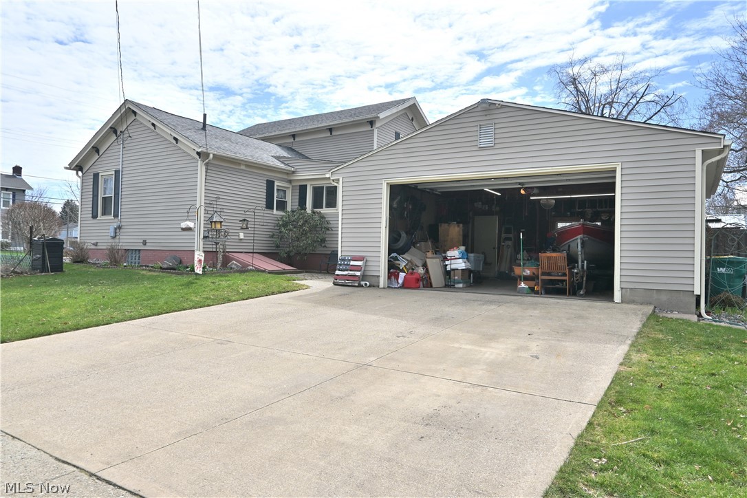 206 S Eagle Street Geneva OH 44041