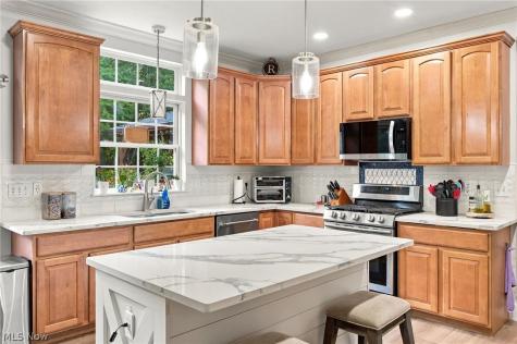 9192 Stonebriar Lane North Ridgeville OH 44039