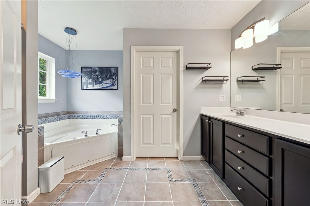 9192 Stonebriar Lane North Ridgeville OH 44039