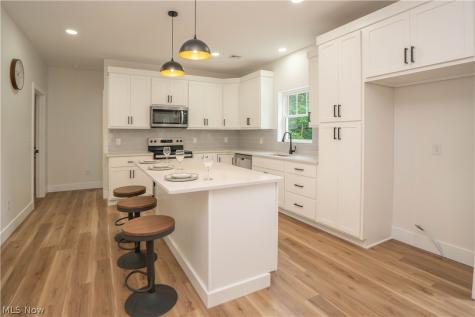 796 Southeast Avenue Tallmadge OH 44278