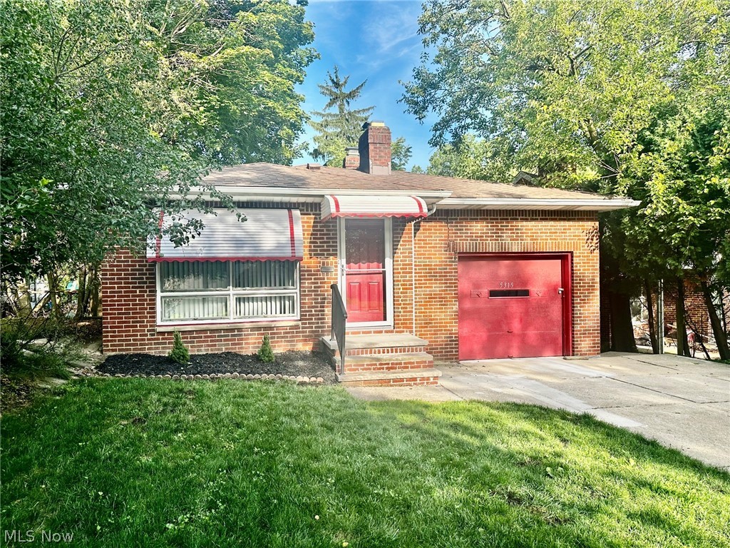 5315 Arch Street Maple Heights OH 44137