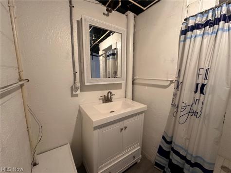 5315 Arch Street Maple Heights OH 44137