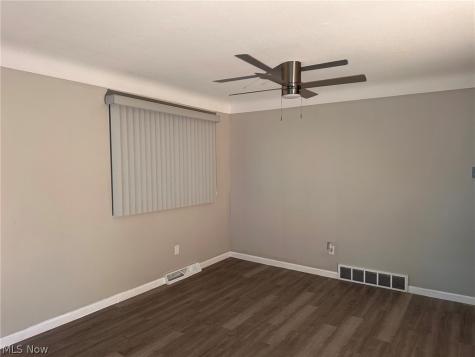 5315 Arch Street Maple Heights OH 44137