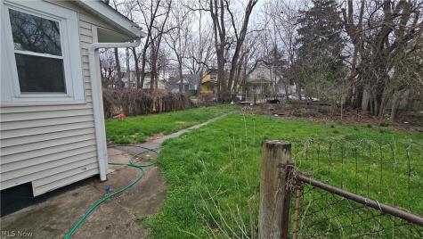 3437 E 105th Street Cleveland OH 44104