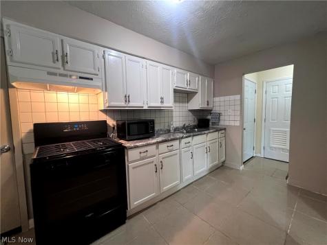 3502 Ivanhoe Drive Kent OH 44240