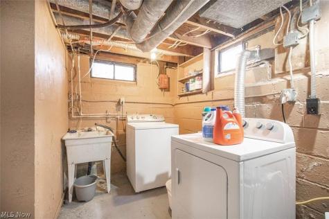 25151 Zeman Avenue Euclid OH 44132