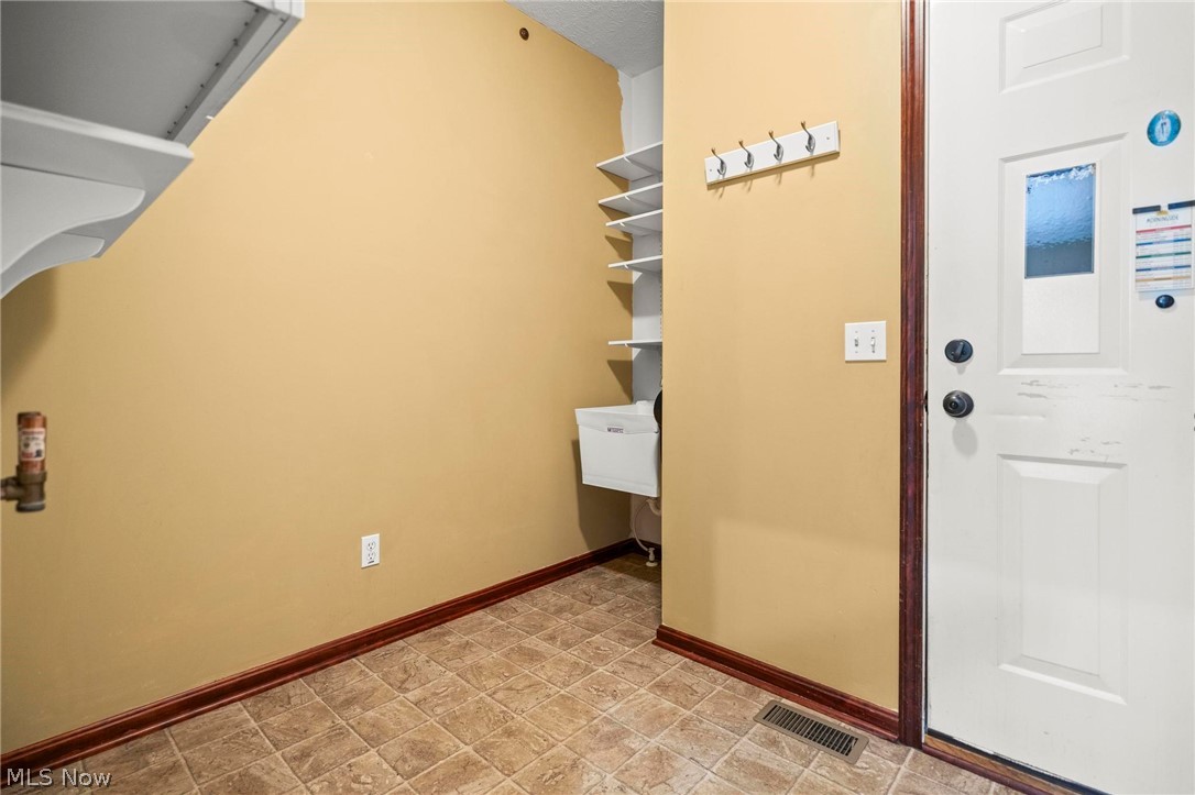 3700 Heron Drive Lorain OH 44053