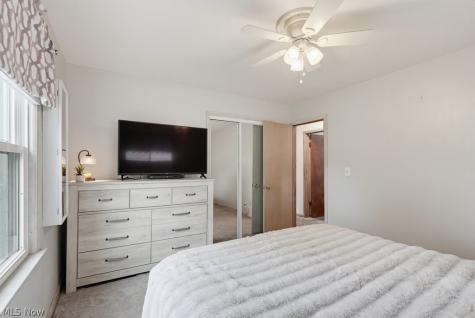 30426 Thomas Street Willowick OH 44095