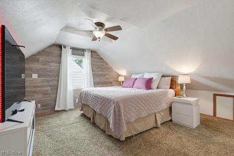 30426 Thomas Street Willowick OH 44095
