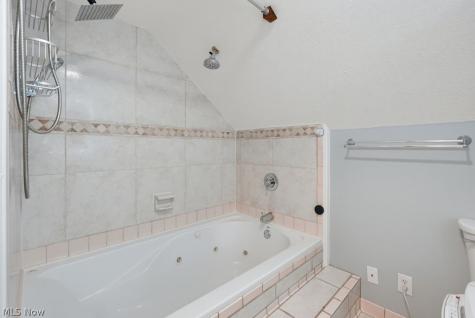 30426 Thomas Street Willowick OH 44095