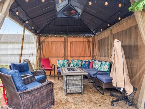 30426 Thomas Street Willowick OH 44095