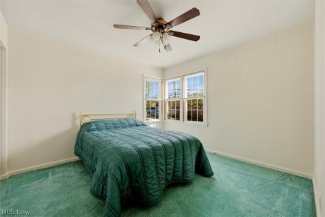 1426 Robbins Avenue Niles OH 44446