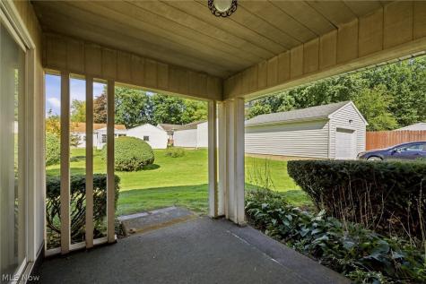 1426 Robbins Avenue Niles OH 44446