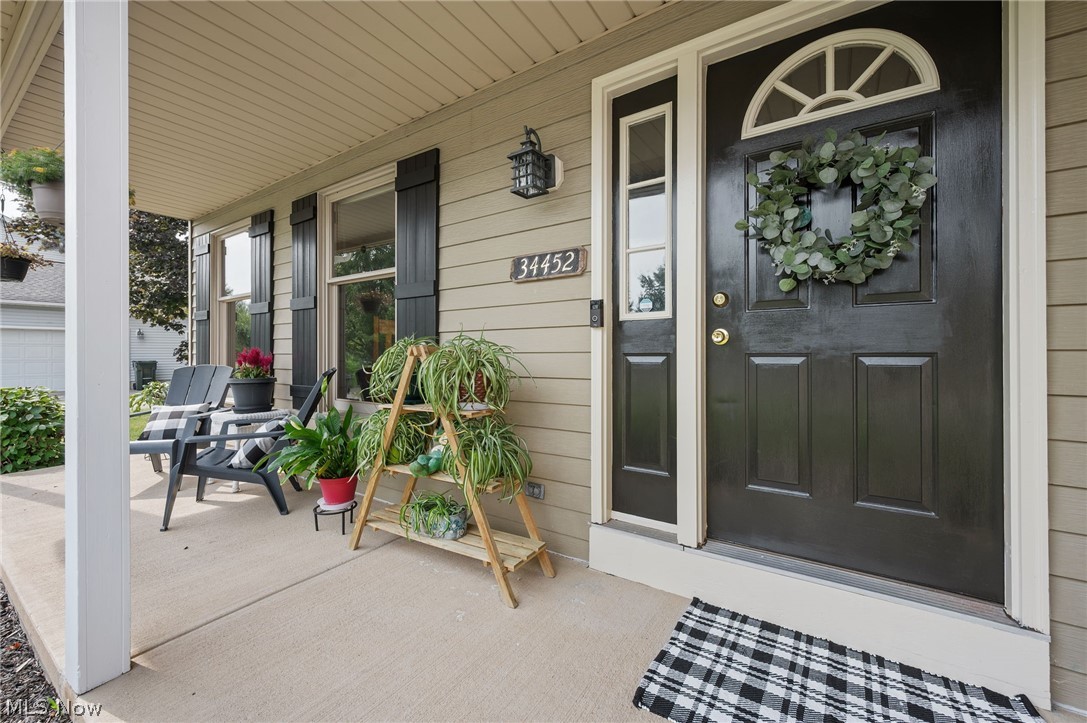 34452 Heatherwood Avenue Avon OH 44011