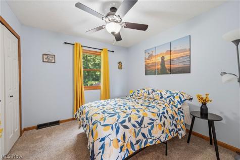 34452 Heatherwood Avenue Avon OH 44011