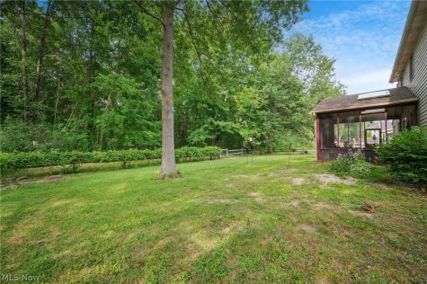 34452 Heatherwood Avenue Avon OH 44011