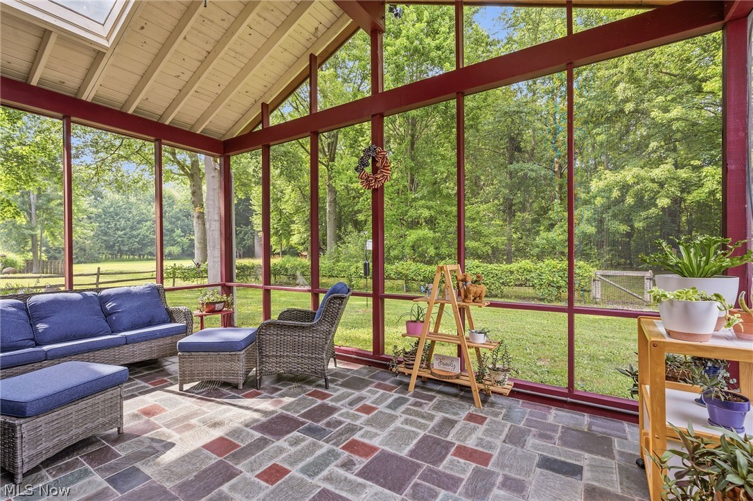 34452 Heatherwood Avenue Avon OH 44011