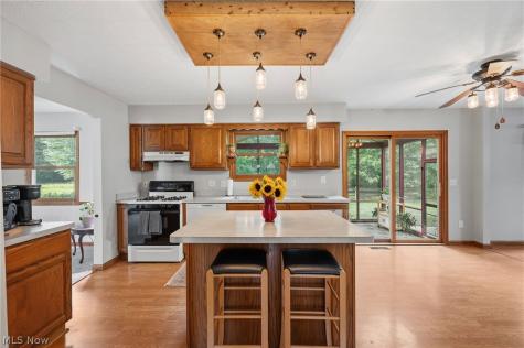 34452 Heatherwood Avenue Avon OH 44011