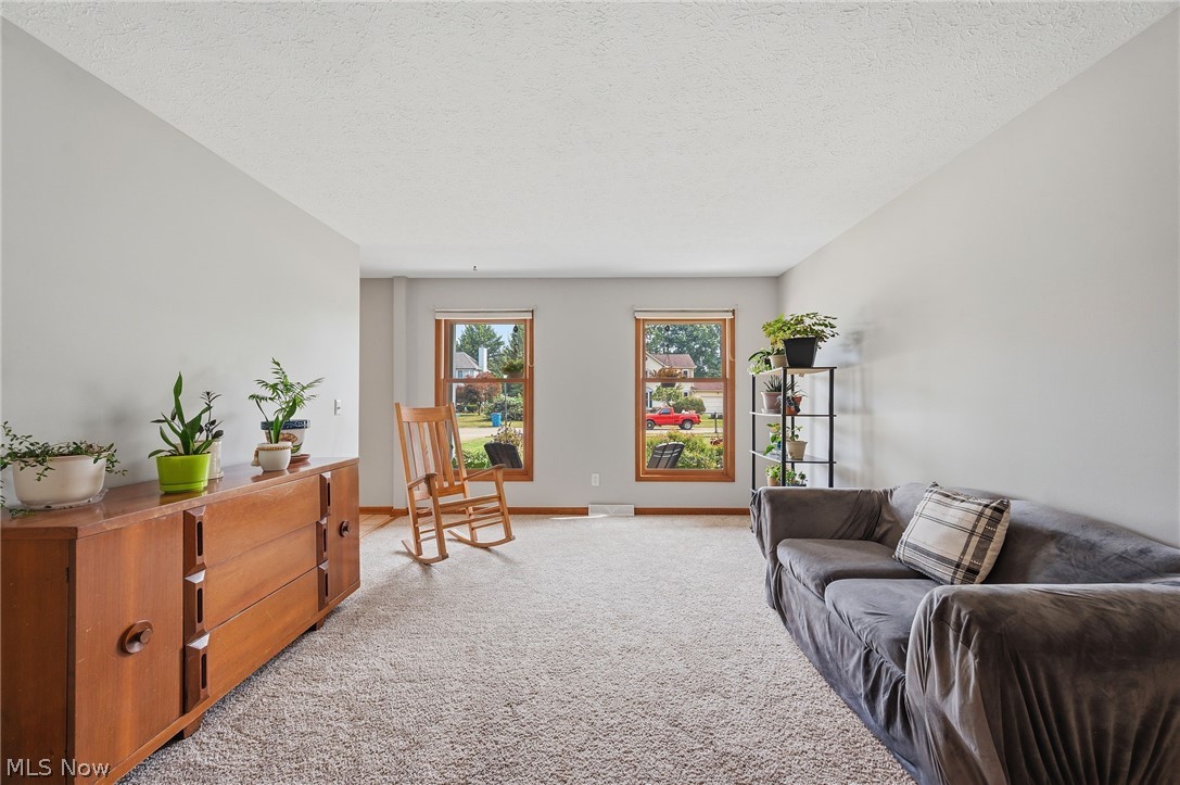 34452 Heatherwood Avenue Avon OH 44011