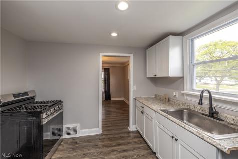 4903 E 93rd Street Garfield Heights OH 44125
