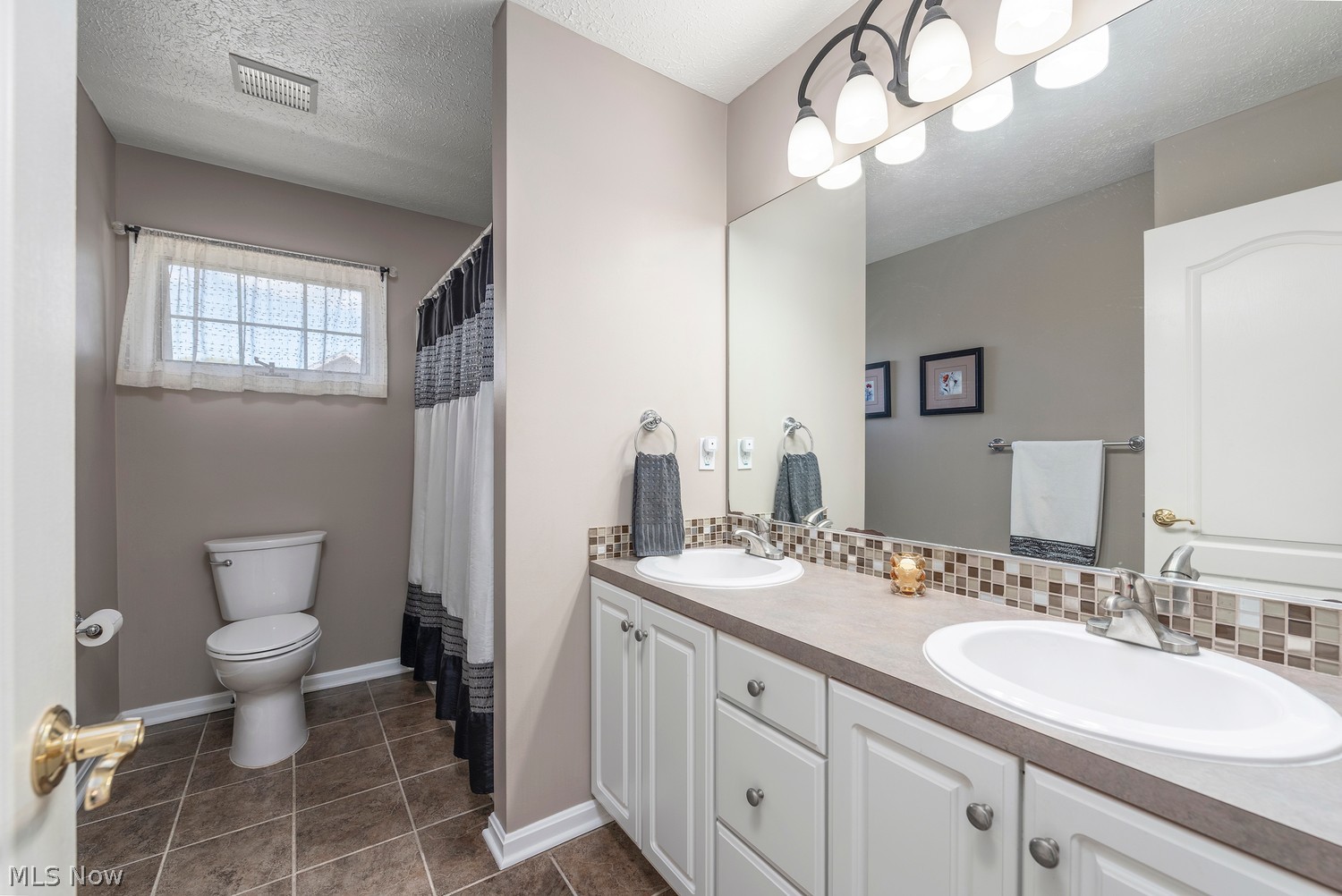 33706 N Fall Lake Drive Avon OH 44011