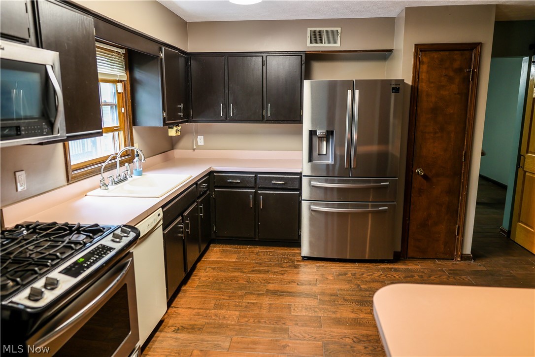 3210 Vanderhoof Road Clinton OH 44216