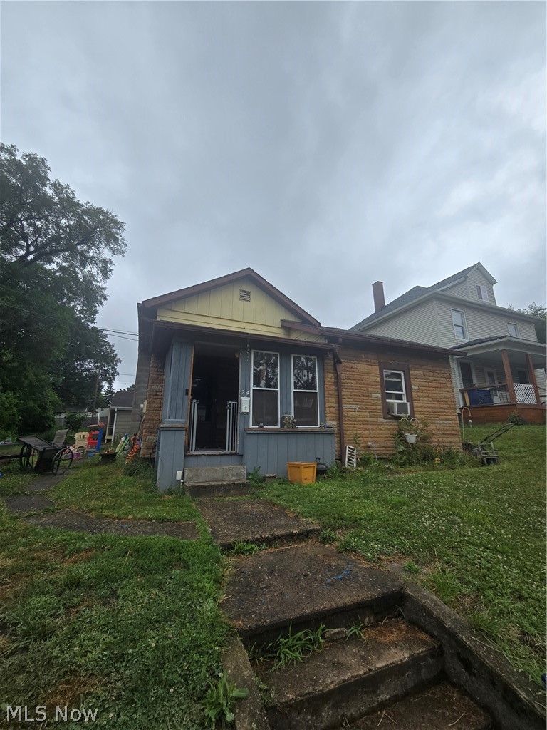 24 Maple Avenue SE Massillon OH 44646