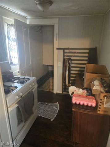 24 Maple Avenue SE Massillon OH 44646
