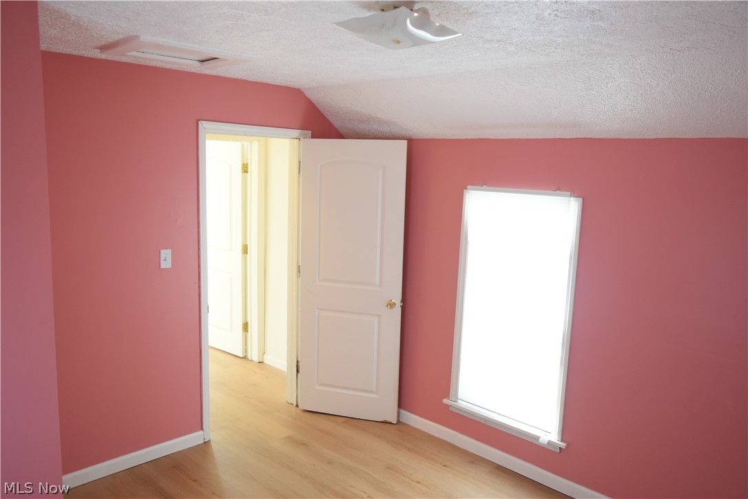 166 17th Street NW Barberton OH 44203