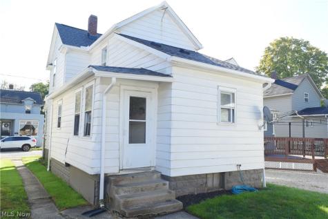 166 17th Street NW Barberton OH 44203