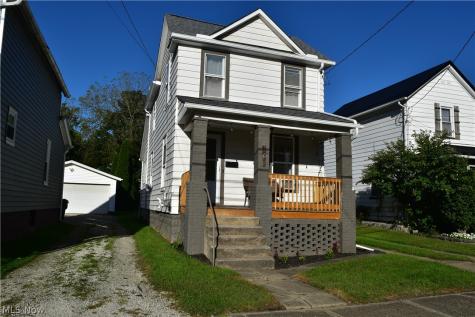 166 17th Street NW Barberton OH 44203