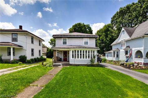 719 Robbins Avenue Niles OH 44446