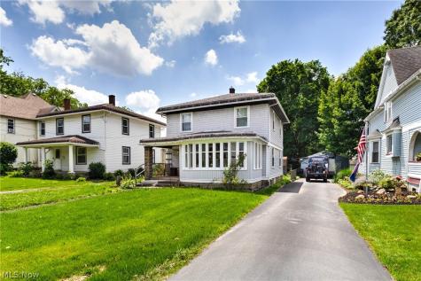 719 Robbins Avenue Niles OH 44446