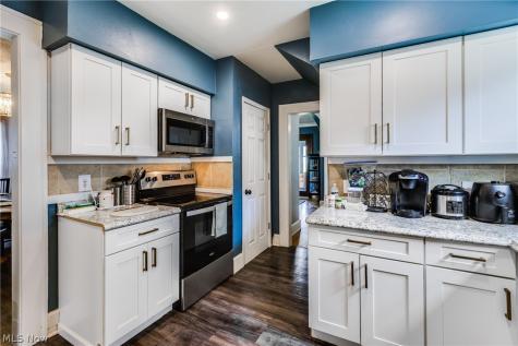 719 Robbins Avenue Niles OH 44446