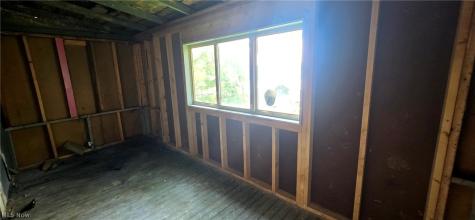 2554 Mountain View Avenue Lakemore OH 44250
