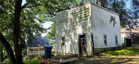 2554 Mountain View Avenue Lakemore OH 44250