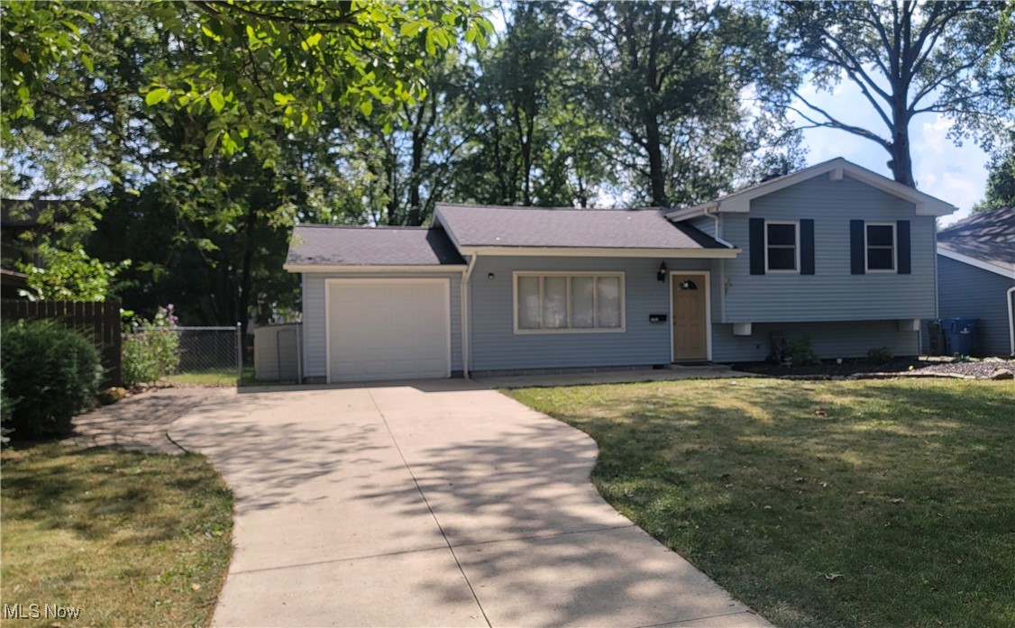 23993 Fairlawn Drive North Olmsted OH 44070