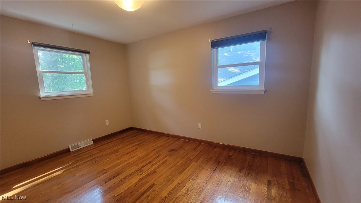 23993 Fairlawn Drive North Olmsted OH 44070